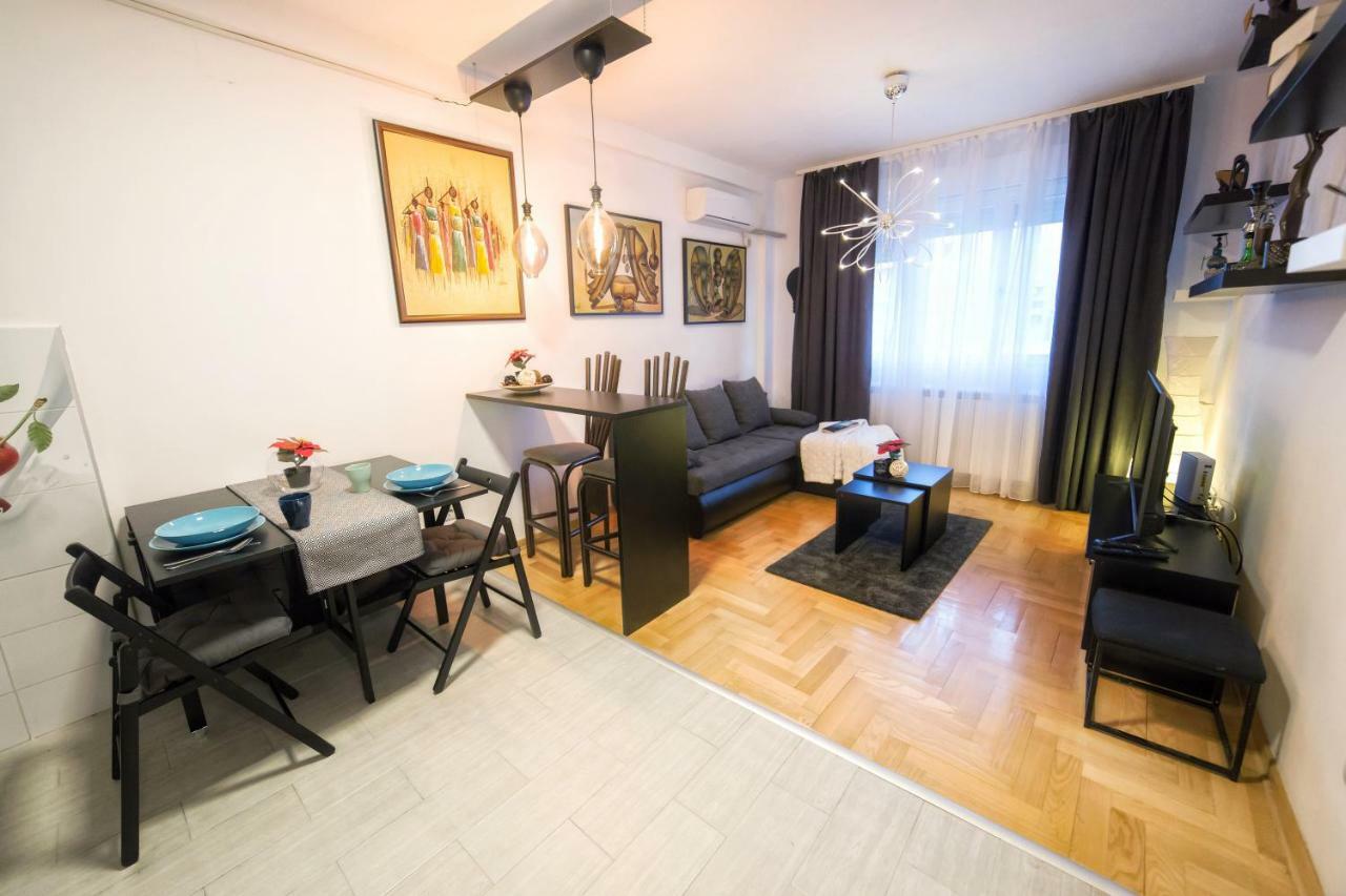 Africa Apartment Belgrado Buitenkant foto